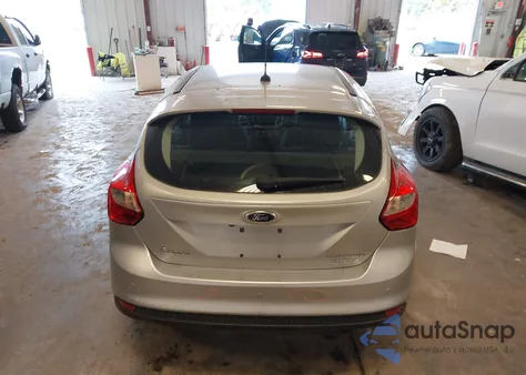 2013 Ford Focus Se z USA, uszkodzony, nr VIN 1FADP3K25DL351395